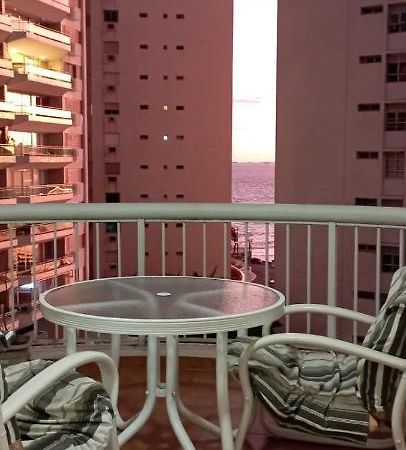 Ape Da Mi - 2 Min Da Praia De Pitangueiras - Guaruja Apartment Luaran gambar